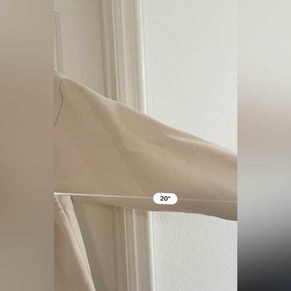 BAILEY ROSE Good Luck Horseshoe embroidered sweatshirt in Cream and Brown - Picture 10 of 12